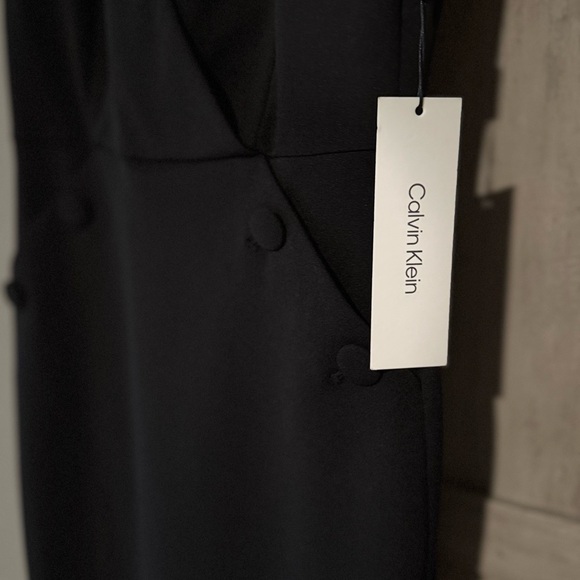 Calvin Klein - Picture 9 of 12